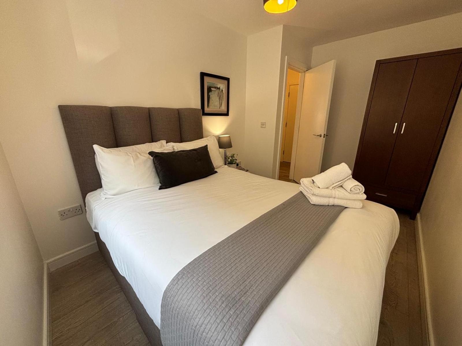 לונדון City Aldgate Apartments מראה חיצוני תמונה