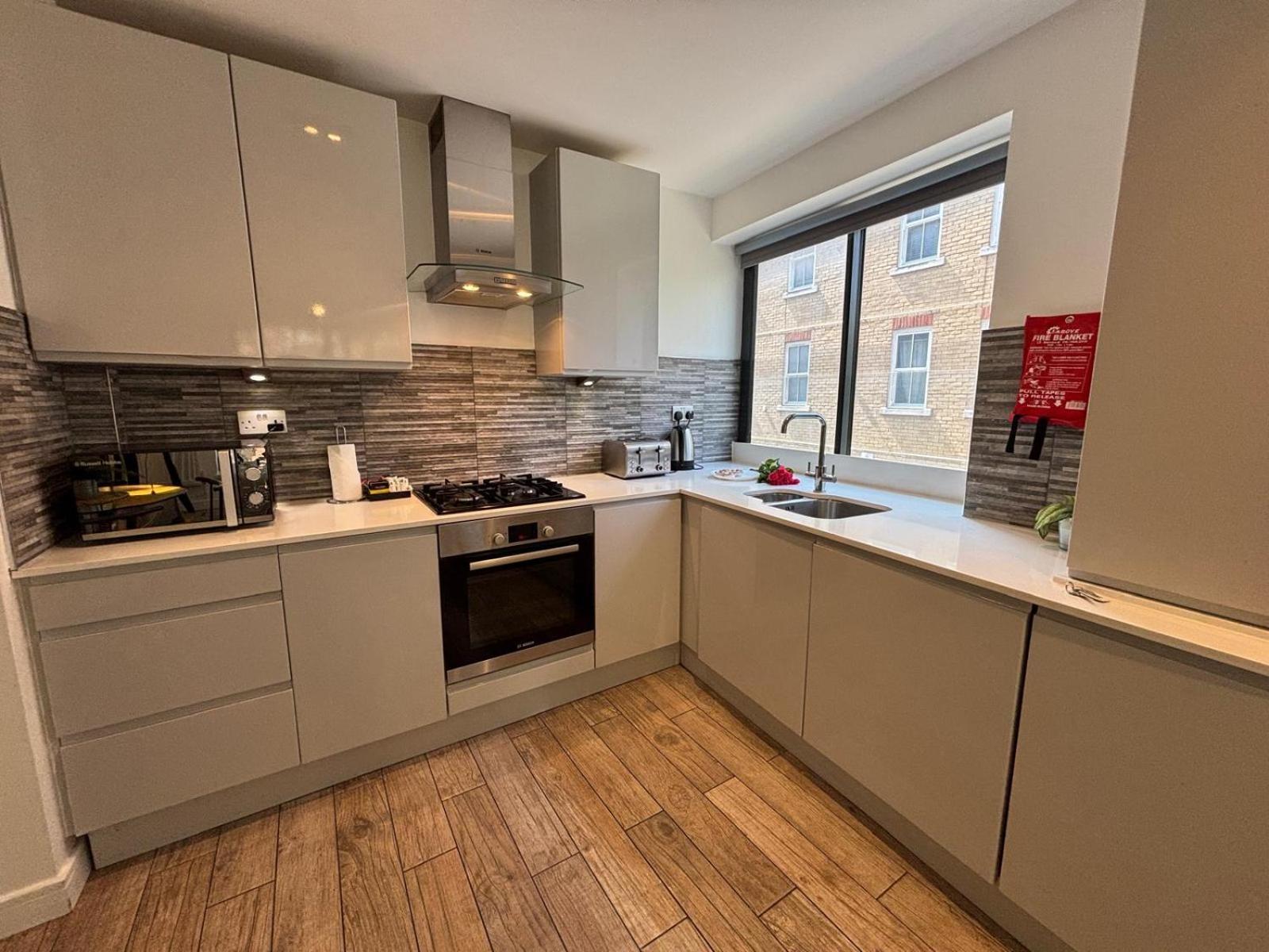 לונדון City Aldgate Apartments מראה חיצוני תמונה